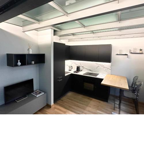 Turin Luxury Apartment - Private Jacuzzi