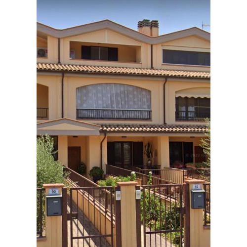 Tuscan Gallery House