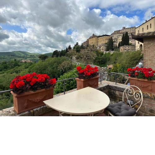 Tuscan Palace - Buratti