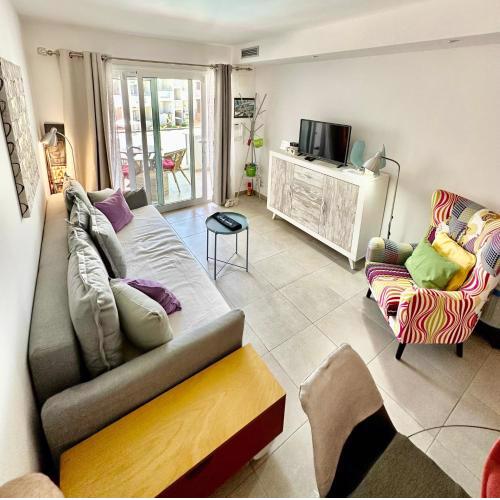 Tutti Frutti by Lovely Property