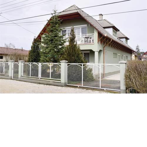Two-Bedroom Apartment in Balatonlelle