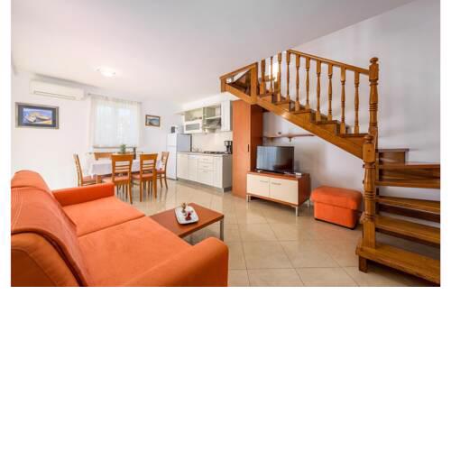 Two-Bedroom Apartment in Basanija