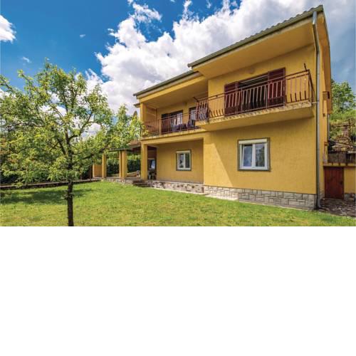 Two-Bedroom Apartment in Bresca