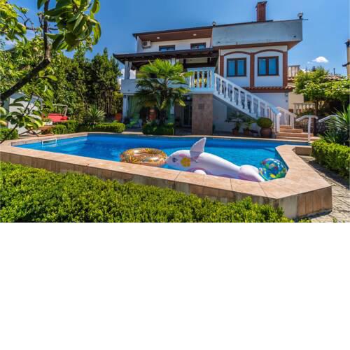 Two-Bedroom Apartment in Buzet