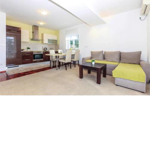 Two-Bedroom Apartment in Crikvenica