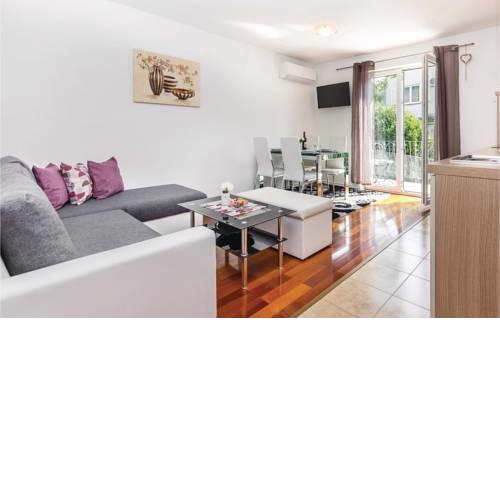 Two-Bedroom Apartment in Crikvenica