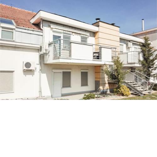 Two-Bedroom Apartment in Hajduszoboszlo