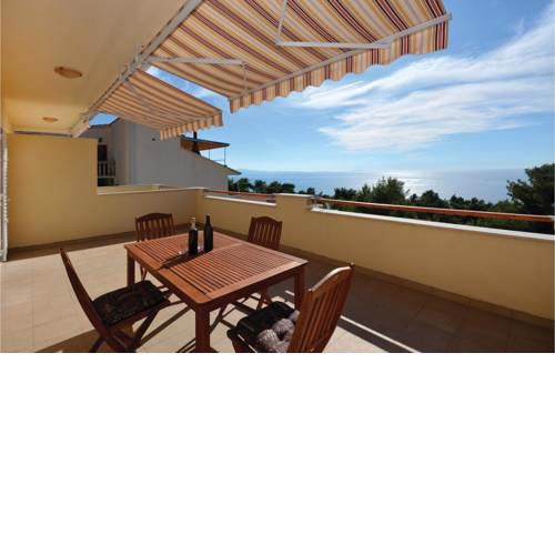 Two-Bedroom Apartment in Ivan Dolac