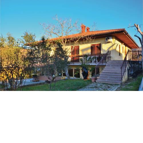 Two-Bedroom Apartment in Izola