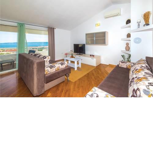 Two-Bedroom Apartment in Kastel Stari
