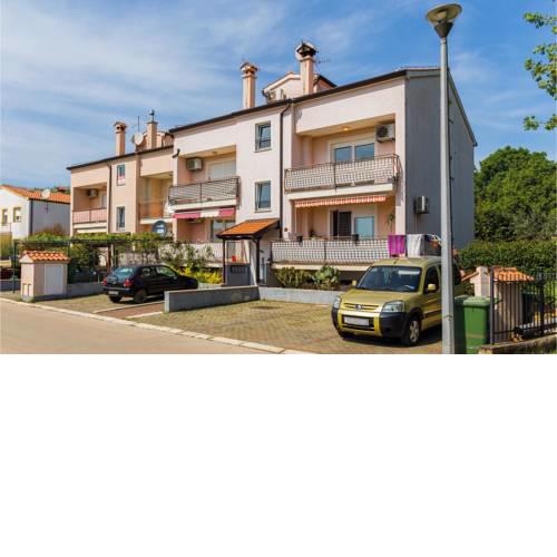 Two-Bedroom Apartment in Kukci