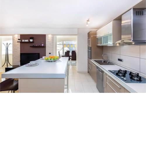 Two-Bedroom Apartment in Kukuljanovo