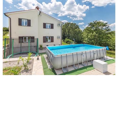 Two-Bedroom Apartment in Labin