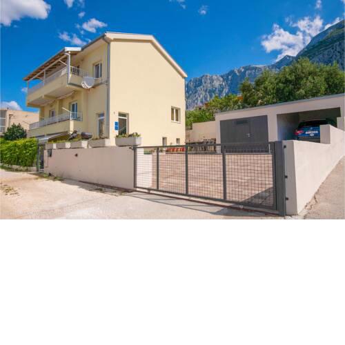 Two-Bedroom Apartment in Makarska