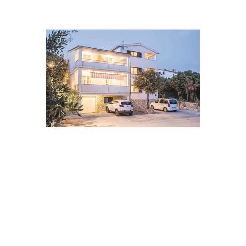 Two-Bedroom Apartment in Mandre