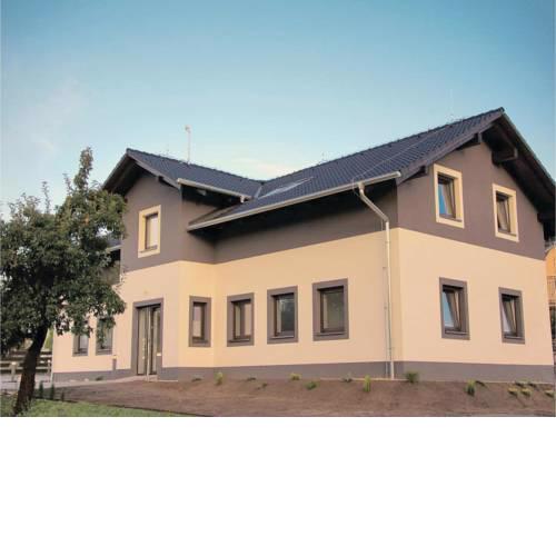 Two-Bedroom Apartment in Podhajska