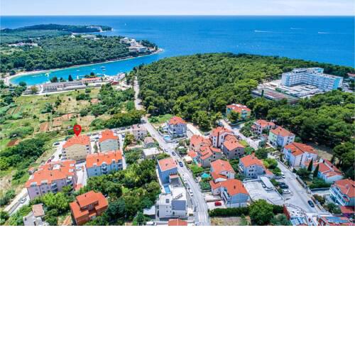 Two-Bedroom Apartment in Pula
