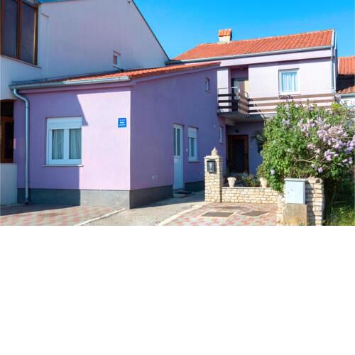 Two-Bedroom Apartment in Pula