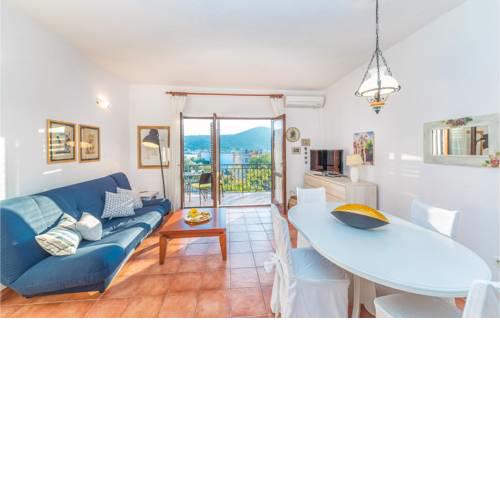 Two-Bedroom Apartment in Vinisce