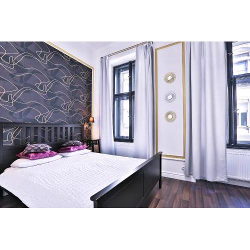 Two-bedroom Haven In The Old Town