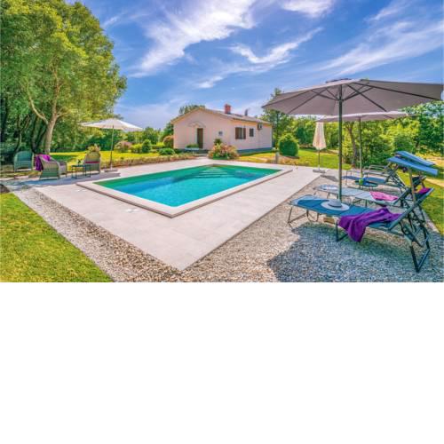 Two-Bedroom Holiday Home in Bale
