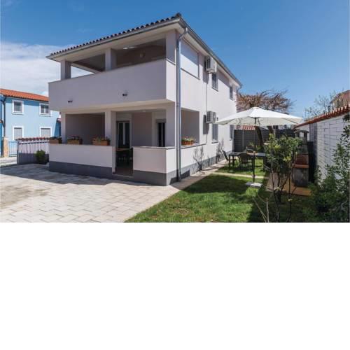 Two-Bedroom Holiday Home in Barbariga