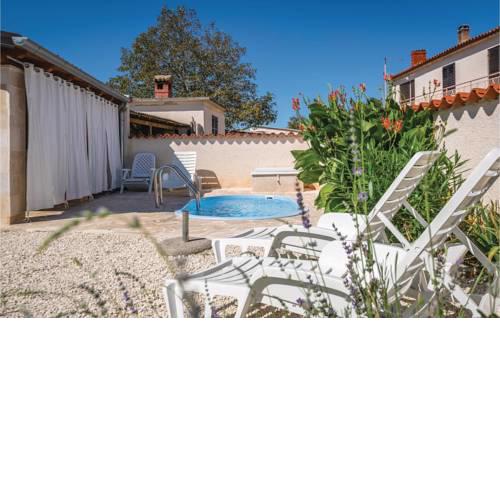 Two-Bedroom Holiday Home in Hreljici