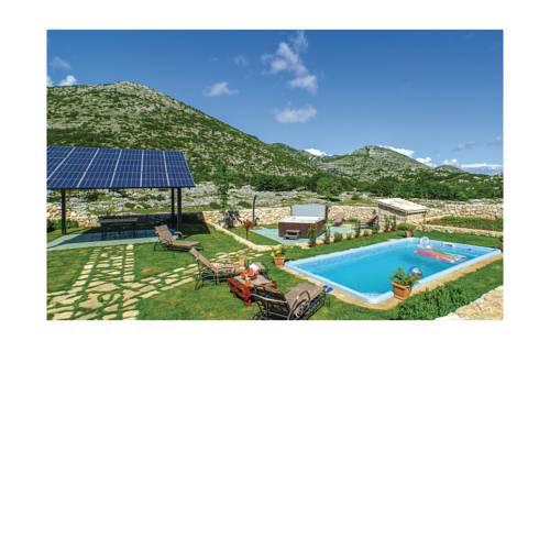Two-Bedroom Holiday Home in Podgora