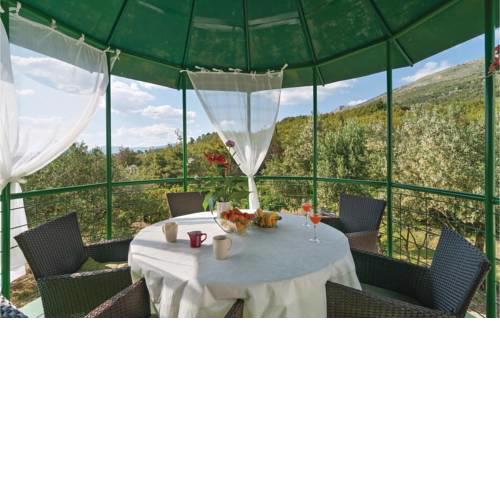 Two-Bedroom Holiday Home in Podstrana