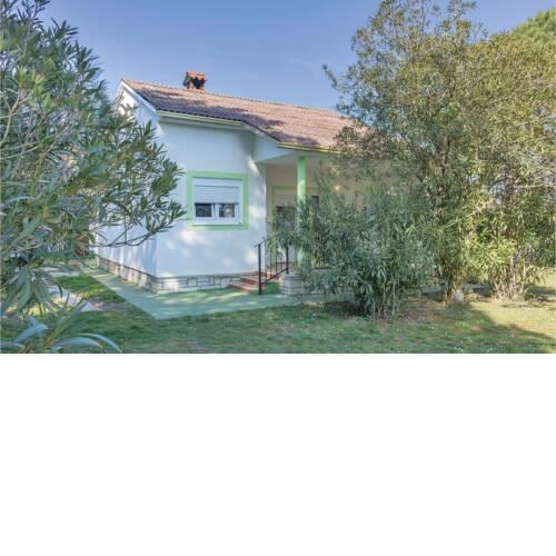 Two-Bedroom Holiday Home in Premantura