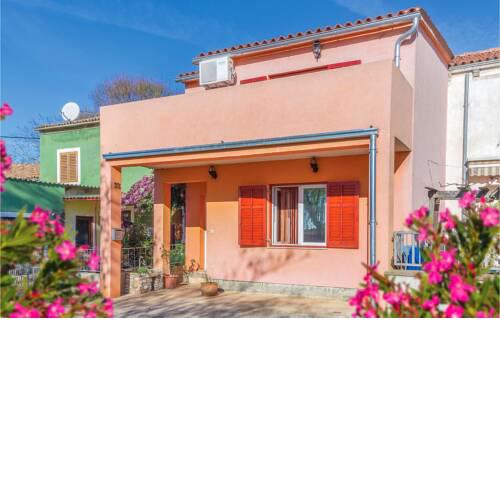 Two-Bedroom Holiday Home in Pula