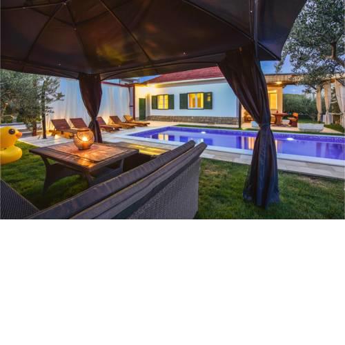 Two-Bedroom Holiday Home in Solin