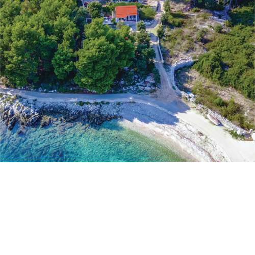 Two-Bedroom Holiday Home in Sucuraj