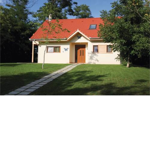 Two-Bedroom Holiday Home in Szolad