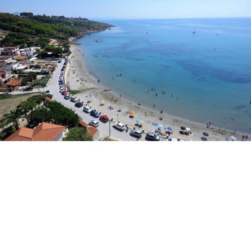Two room apartment near the beach
