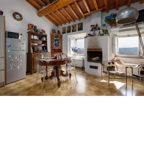 Typical Tuscany Apartment near Volterra and the see