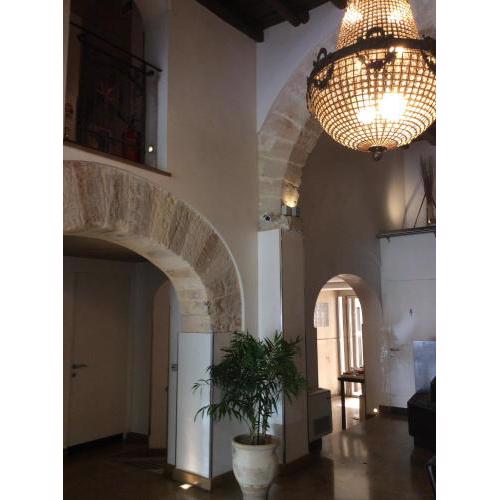 Ucciardhome Hotel