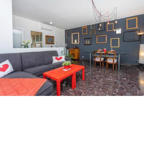 Udine Viale Venezia Huge Red Apartment