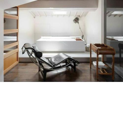 Uffizi Gallery & Ponte Vecchio Luxury Home w/ view