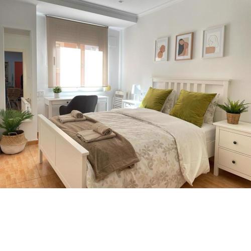 UIM Apartamento VIRGEN DEL CARMEN , WIFI, 2 habitaciones a 250 metros de la playa