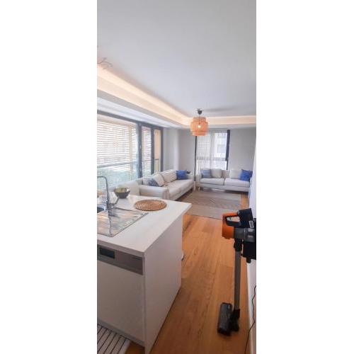 Ultra Lux Residence Flat-Great Location