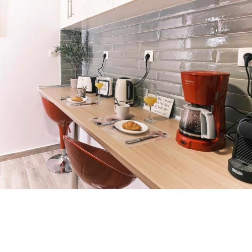 "Under the olive tree"- Beautiful apartment in the heart of Athens
