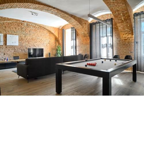 Unique flat 22