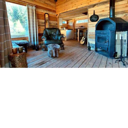 Unique off-grid cabin in raw nature: Bucephalus