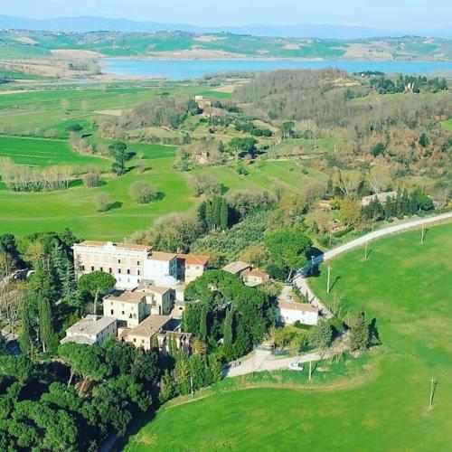 Unique suite at Tenuta Granducale Dolciano