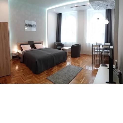 UNIQUE TOWN APARTMENT. CLEAR COMFORT.