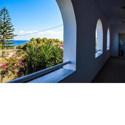 United blue Resorts - White Sand