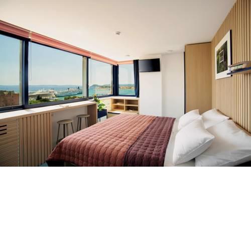 UP THERE design rooms