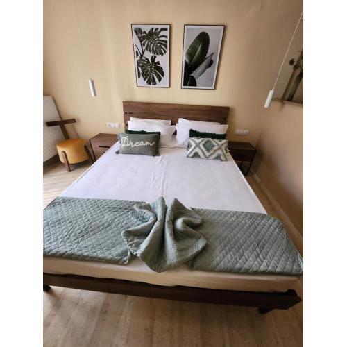 Upper Samitos Rooms