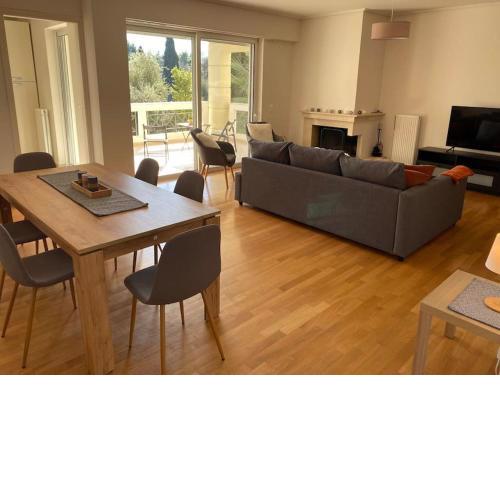 Urban Apartment in Marousi with Rural View